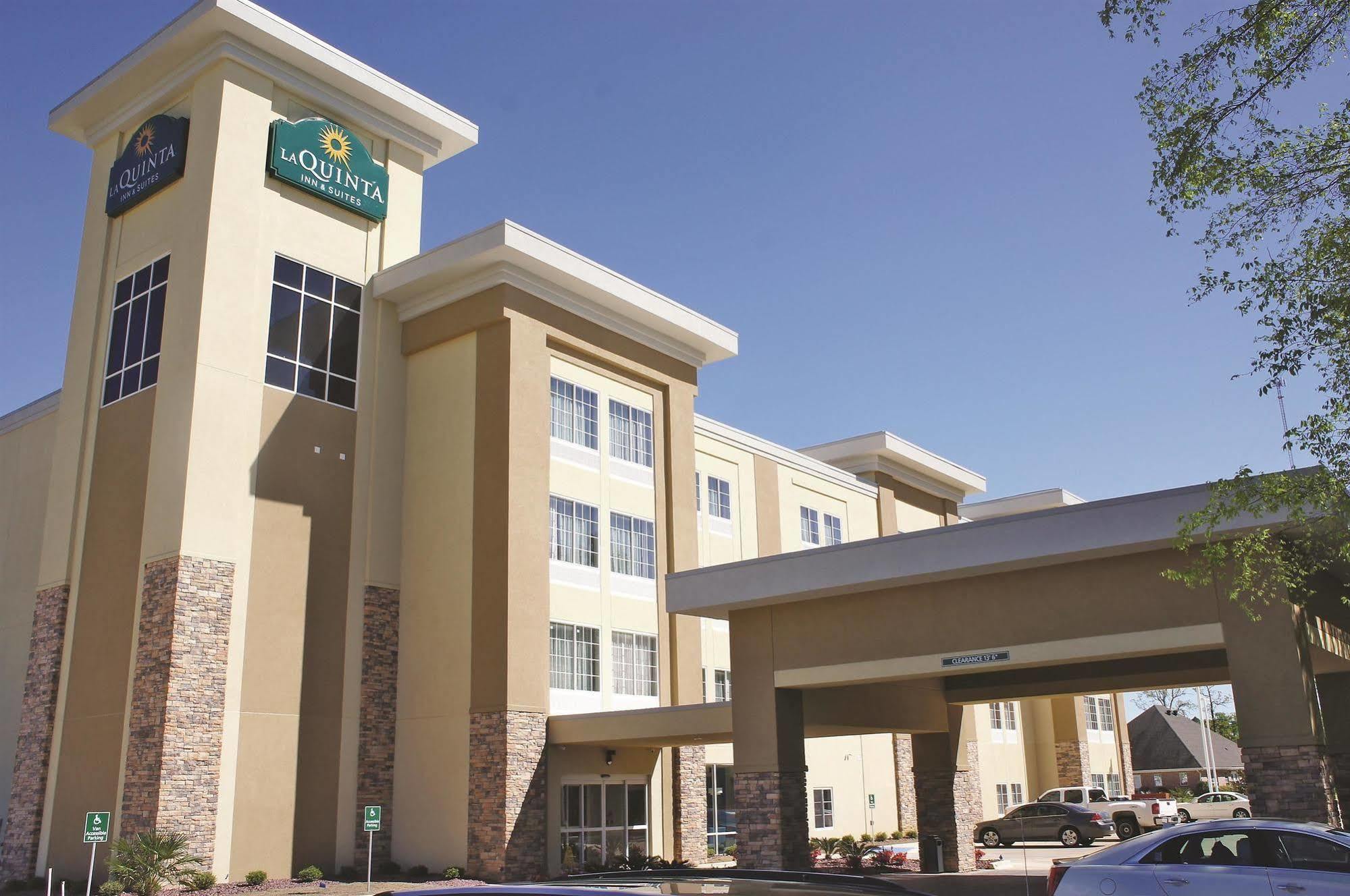 La Quinta By Wyndham West Monroe Hotel 3*
